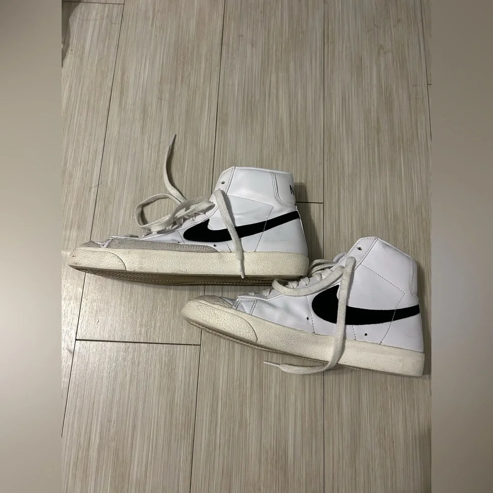 Nike High Top Blazers - Picture 7 of 9